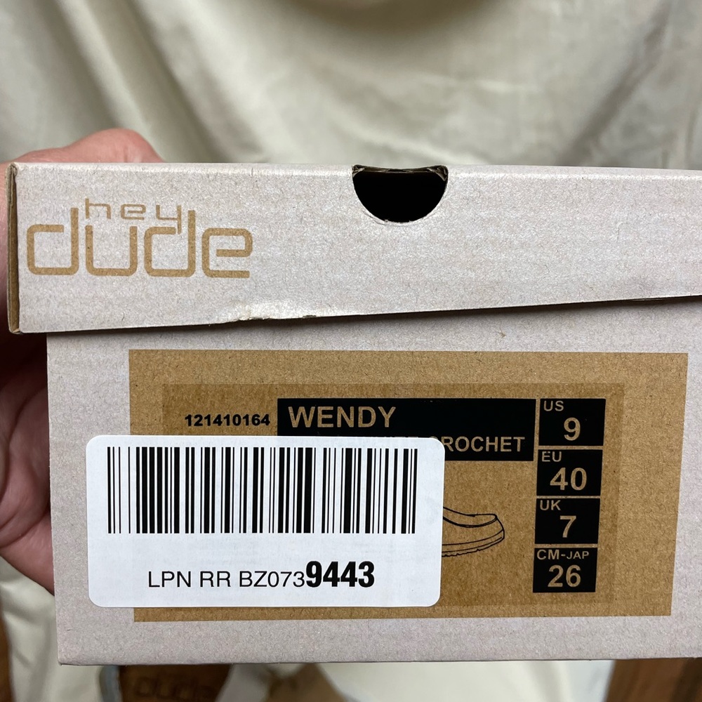 Hey Dude Women’s Wendy Loafer, size 9